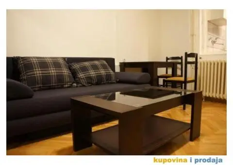 Studentski Trg-Centar-V L A S N I K - 3/15