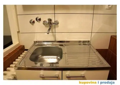 Studentski Trg-Centar-V L A S N I K - 7/15