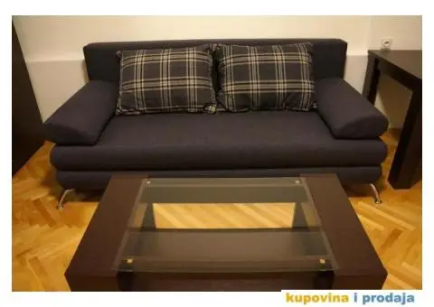 Studentski Trg-Centar-V L A S N I K - 8/15