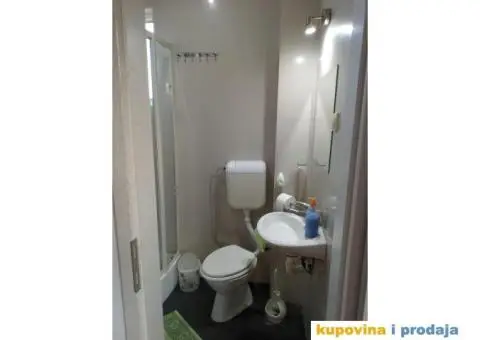 PRODAJEM GARSONJERU I GARAŽU-ZAJEDNO, U ISTOJ ZGRADI U BEOGRADU - 5/6