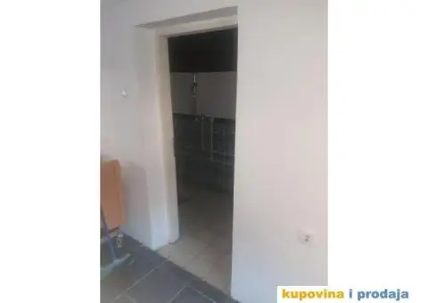 Vikendica , Obrenovac , Zabran - 7/8