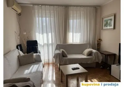 Izdajem stan kod Arene - 5/9