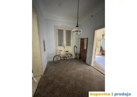 Kuca u odličnom položaju u centru Sonte, Srbija - 4/15