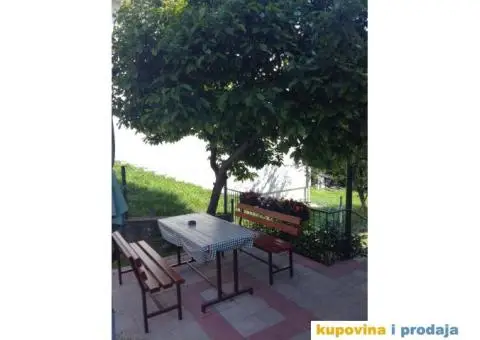 Sremcica,porodicna kuca. - 8/14