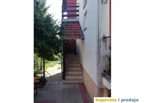 Sremcica,porodicna kuca. - 13/14