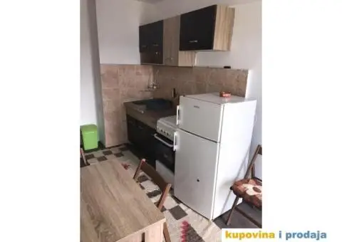 izdavanje stana - 10/14