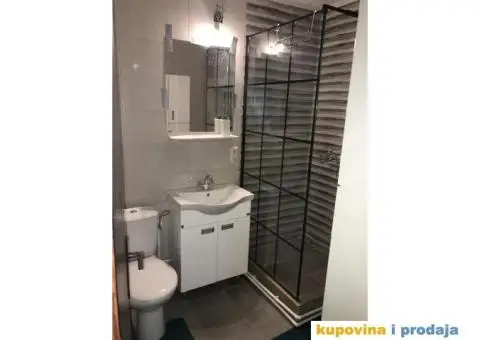 izdavanje stana - 12/14