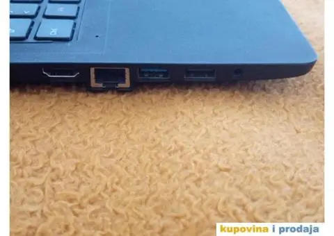 Prodajem laptop Lenovo idepad - 7/14