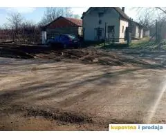 Plac sa kucom, vocnjak, vinograd