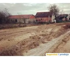 Plac sa kucom, vocnjak, vinograd