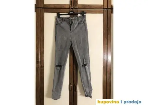 Očuvana odeća, jednom ili ni jednom nošena u odličnom stanju - 2/6