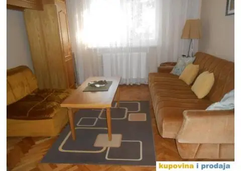 Prodaja renoviranog stana u Krčedinu - 3/6