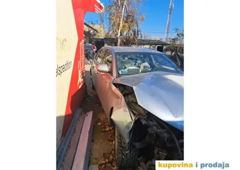 Audi A 4 2008 godiste havarisan na prodaju - 5/8