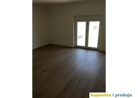 Prodaje se Kuca - 10/15