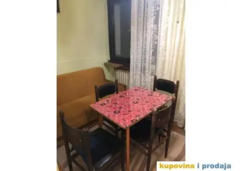 Izdaje se povoljno namešten 1.5 stan u Vranju, 40 m2 - 3/5