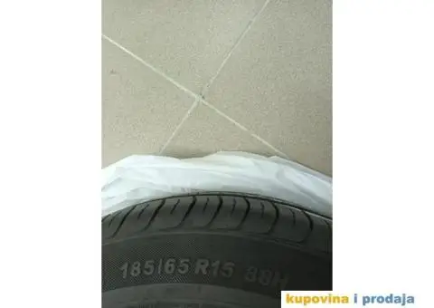 Gume Kumho 185x65xR15 - 1/3