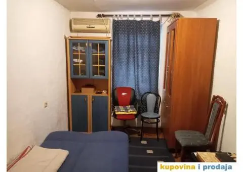 Izdajem garsonjeru na Zvezdari - 1/14
