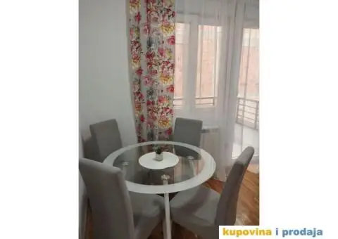 Izdajem stan na Ledinama - 6/12