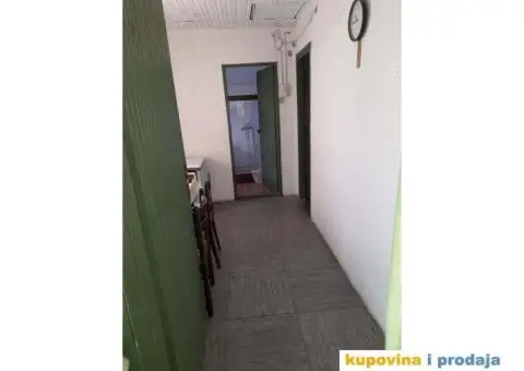 Prodajem vikendicu, Čortanovci - 4/11