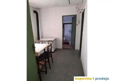 Prodajem vikendicu, Čortanovci - 5/11