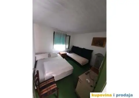 Prodajem vikendicu, Čortanovci - 8/11