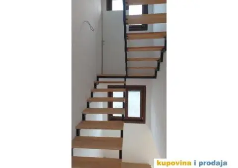 Na prodaju trosobni stanovi u Borci na mirnoj lokaciji - 2/11