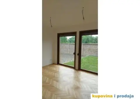 Na prodaju trosobni stanovi u Borci na mirnoj lokaciji - 6/11