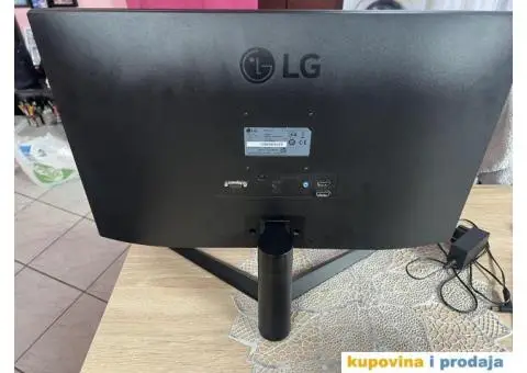 Veličina (inča)	23,8" Vrsta displeja	IPS Odnos stranica	16:9 Rezolucija	1920 x 1080 - 3/4