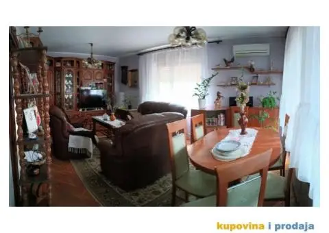 Porodična kuća u mirnom delu Vrbasa - 5/8