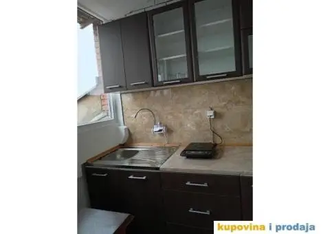 Izdajem namešten stan - 11/15