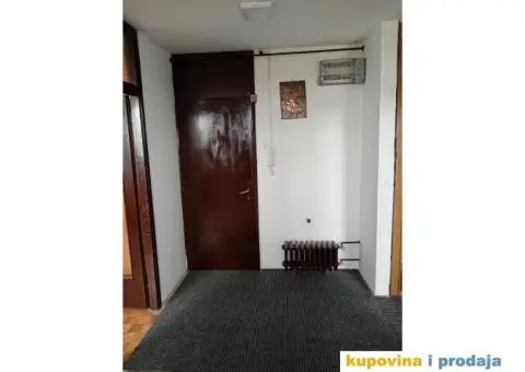 Izdajem namešten stan - 14/15
