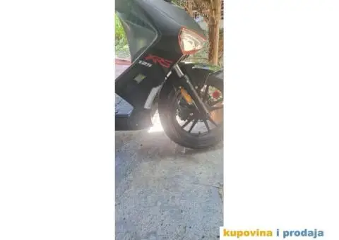SKUTER XRS 125 - 3/5