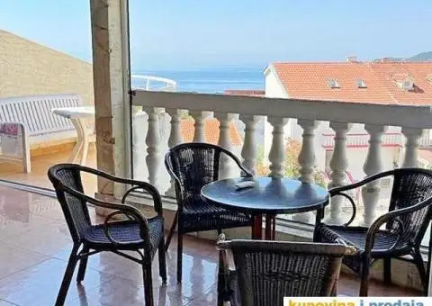 Stan u Bečićima jedosoban blizu mora