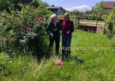 Prodajem vikend kucu