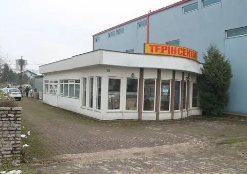 POVOLJNO Poslovni objekat Jablanska - Bihać - 1/13