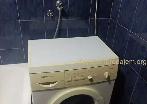 Izdajem prazan stan 100m2, Beograd - 10/12