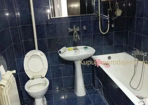 Izdajem prazan stan 100m2, Beograd - 12/12