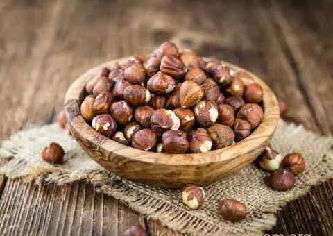 USLUŽNO KRCKANJE LEŠNIKA