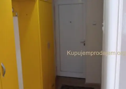 Izdajem Jednosoban stan - 4/14
