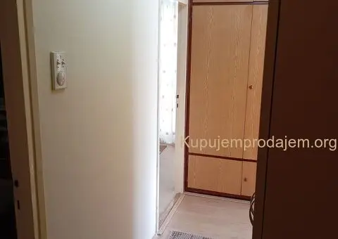 Izdajem Jednosoban stan - 5/14