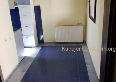 Izdajem kuću u Zemunu, na odličnoj lokaciji, ulica Mozerova - 4/8