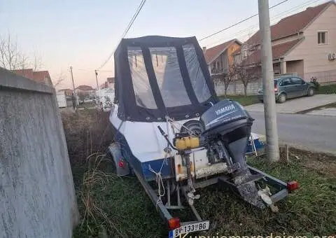 Prodajem camac sa motorom i prikolicom - 3/4