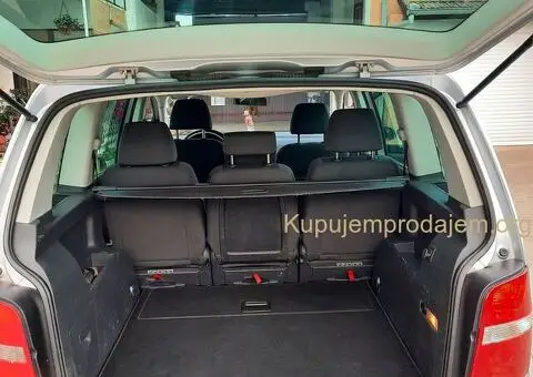 Volkswagen Touran 1.9 TDI - 5/5