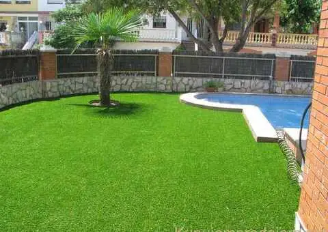 Veštačka trava  m² 690din - 3/4