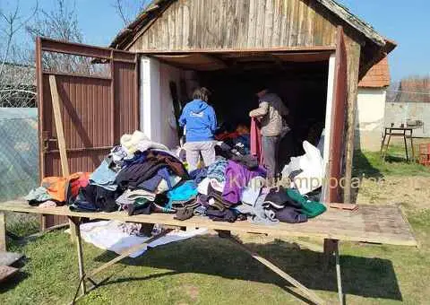 Roba iz uvoza za dalju prodaju - 1/4