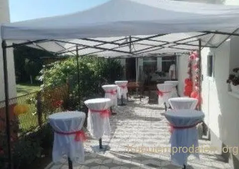 Iznajmljivanje barskih stolova i pagoda - 3/5