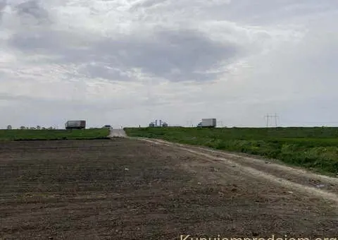 Poljoprivredno zemljiste 100m od puta NZ ZR - 4/7