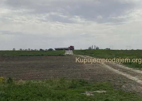 Poljoprivredno zemljiste 100m od puta NZ ZR - 7/7