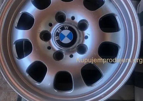 Prodajem 4 felne R 15 orginal ostale od BMW-a