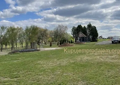 Na prodaju kuća sa velikim placem blizu Šimanovaca - 10/15